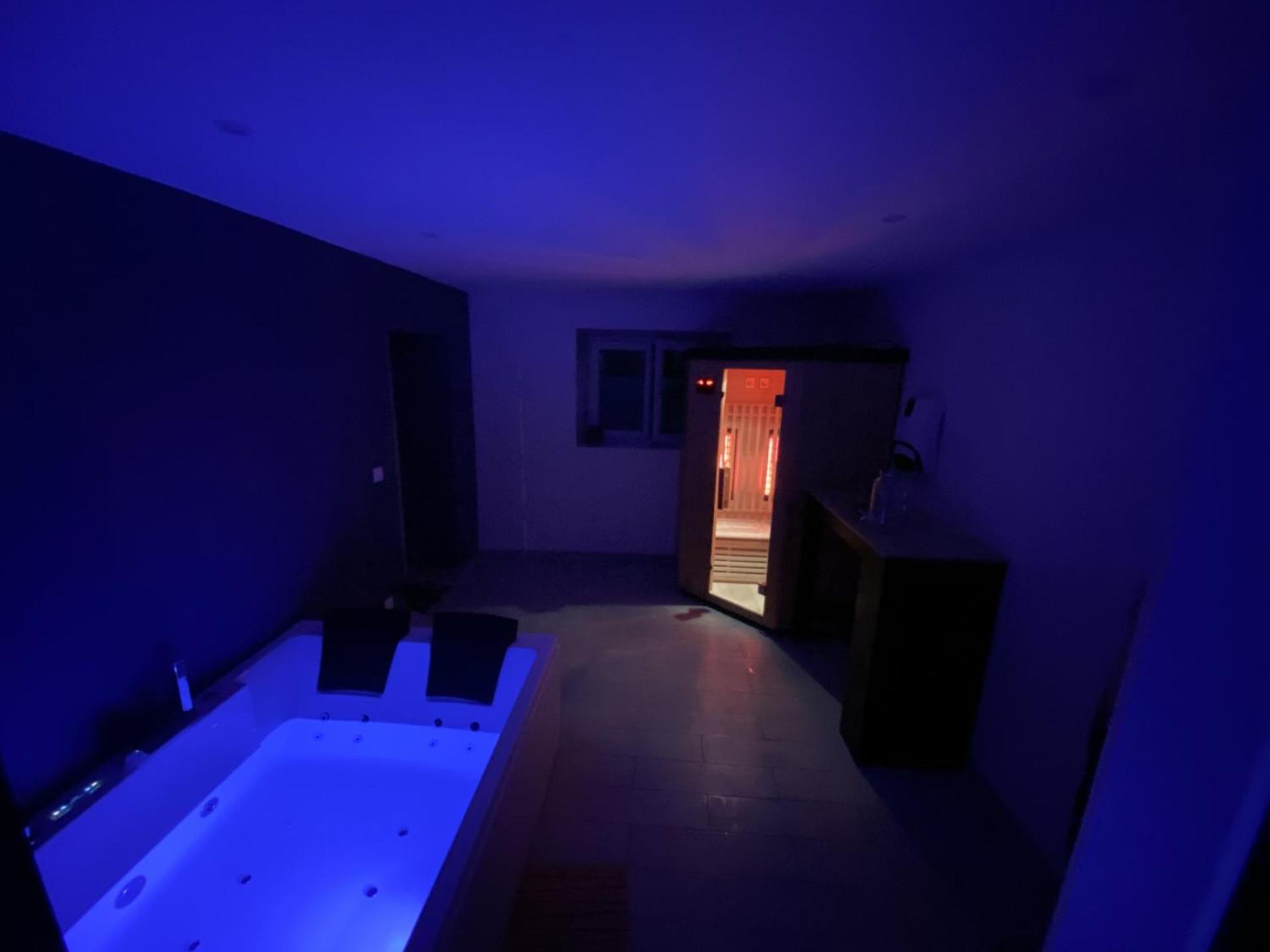 Detente Et Spa Pour Se Ressourcer Bullion Exteriör bild